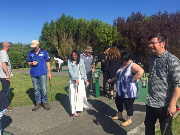 Gillies, Ants, Sharleen,Evan, Steve (Obscured),Sophia and Kyle